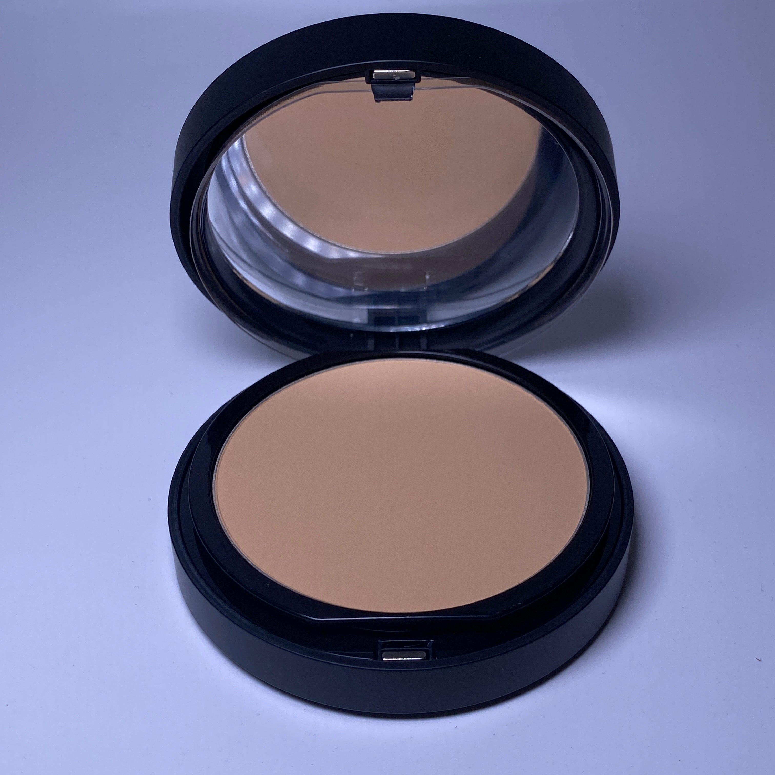 bareMinerals Barepro Performance Wear Powder Foundation - golden ivory 08