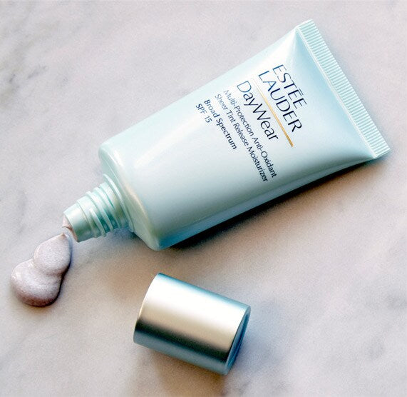 Estee Lauder DayWear Sheer Tint Multi-Protection Moisturizer SPF15 - 50 ml