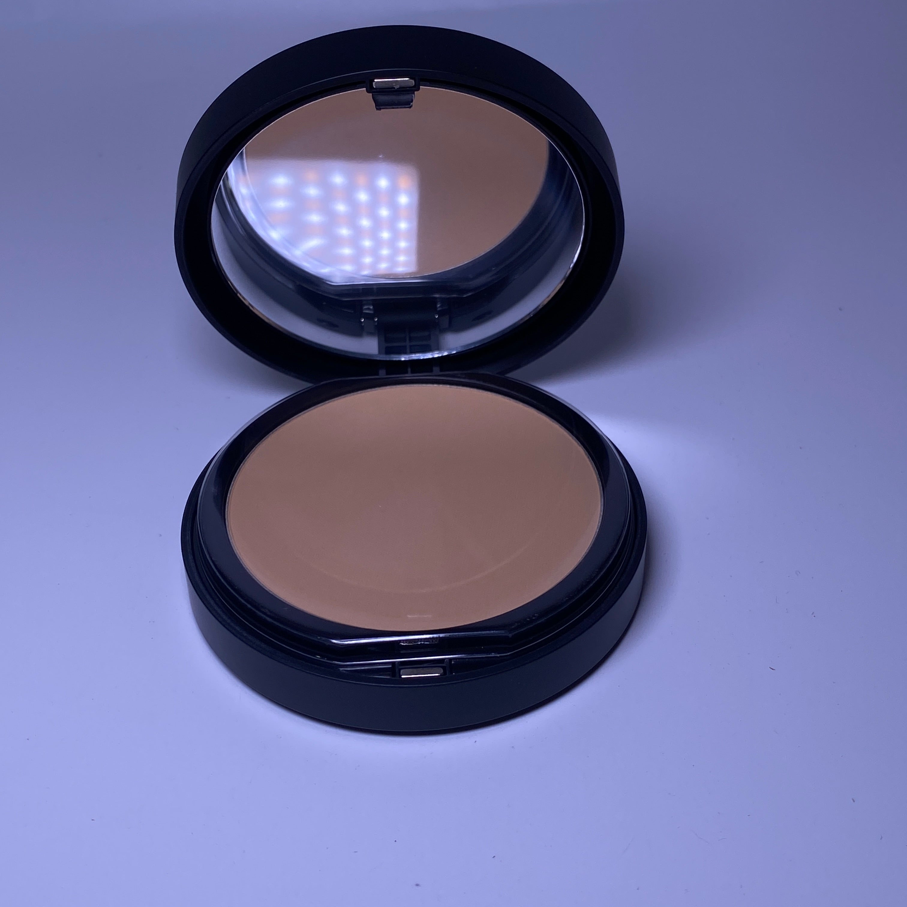bareMinerals Barepro Performance Wear Powder Foundation - golden ivory 08